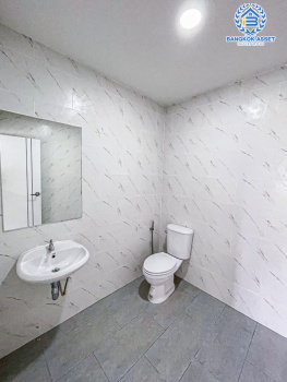 *****บ้านเดี่ยวมือสอง โครงการ กอบแก้ว1 กาญจนาภิเษก เนื้อที่ 63 ตร.ว. ฟังก์ชัน 3 ห้องนอน 3 ห้องน้ำ 3 ที่จอดรถ บ้านตกแต่งใหมาทั้งหลัง พร้อมเข้าอยู่ บนทำเลศักยภาพ เชื่อมต่อการเดินทางหลากหลาย ทั้งถนนกาญจนาภิเษก ถนนเพชรเกษม ถนนสิรินธร และจุดขึ้นทางด่วน "ฉิมพลี"