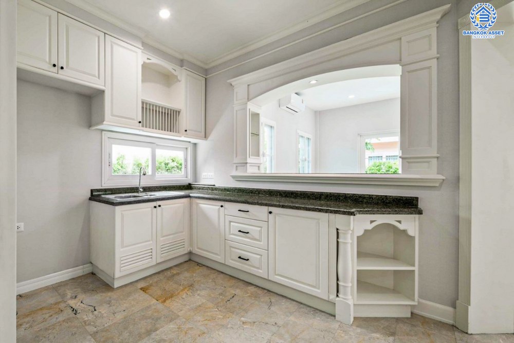 *****บ้านเดี่ยวมือสอง โครงการ ลดาวัลย์ พุทธมณฑลสาย2 เนื้อที่ 101 ตร.ว. ฟังก์ชัน 4 ห้องนอน 3 ห้องน้ำ 2 ที่จอดรถ บ้านสวยตกแต่งใหม่ทั้งหลัง พร้อมเข้าอยู่ บนทำเลเดินทางสะดวก เชื่อมต่อถนนเพชรเกษม ถนนพุทธมณฑลสาย2 ถนนสิรินธร ใกล้รถไฟฟ้าสายสีน้ำเงิน "สถานีหลักสอง"