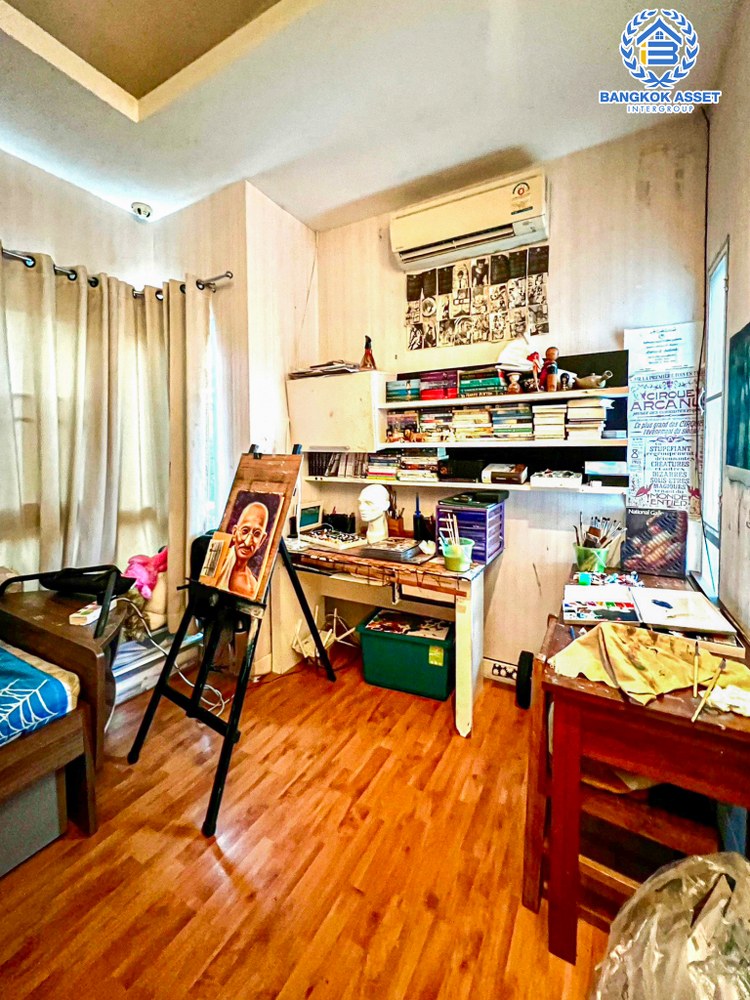 *****บ้านเดี่ยวมือสอง โครงการ ไลฟ์บางกอกบูเลอวาร์ด พิบูลสงคราม หลังมุม เนื้อที่ 61.30 ตร.ว. ฟังก์ชัน 2 ห้องนอน 3 ห้องน้ำ 2 ที่จอดรถ บ้านสภาพดี พื้นที่ใช้สอยกว้างขวาง บนทำเลแห่งการเดินทาง เชื่อมต่อถนนนครอินทร์ ถนนวงศ์สว่าง ใกล้รถไฟฟ้าสายสีม่วง "สถานีเเยกติวานนท์" และจุดขึ้นทางพิเศษประจิมรัถยา