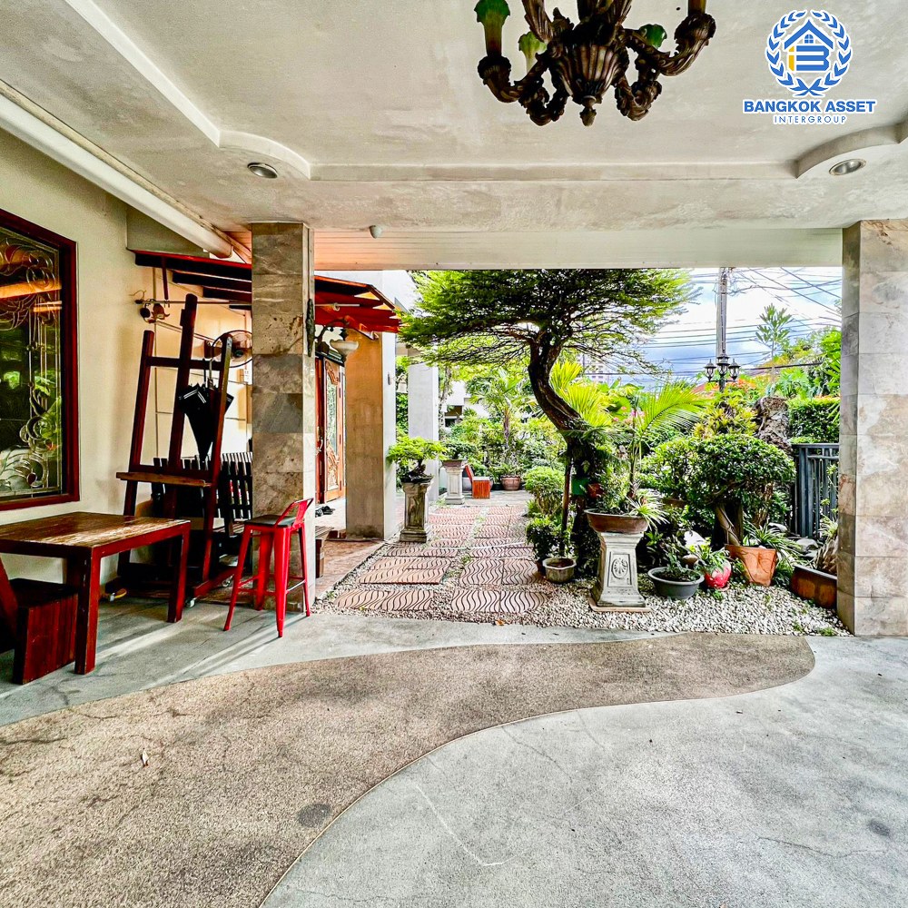 *****บ้านเดี่ยวมือสอง โครงการ ไลฟ์บางกอกบูเลอวาร์ด พิบูลสงคราม หลังมุม เนื้อที่ 61.30 ตร.ว. ฟังก์ชัน 2 ห้องนอน 3 ห้องน้ำ 2 ที่จอดรถ บ้านสภาพดี พื้นที่ใช้สอยกว้างขวาง บนทำเลแห่งการเดินทาง เชื่อมต่อถนนนครอินทร์ ถนนวงศ์สว่าง ใกล้รถไฟฟ้าสายสีม่วง "สถานีเเยกติวานนท์" และจุดขึ้นทางพิเศษประจิมรัถยา