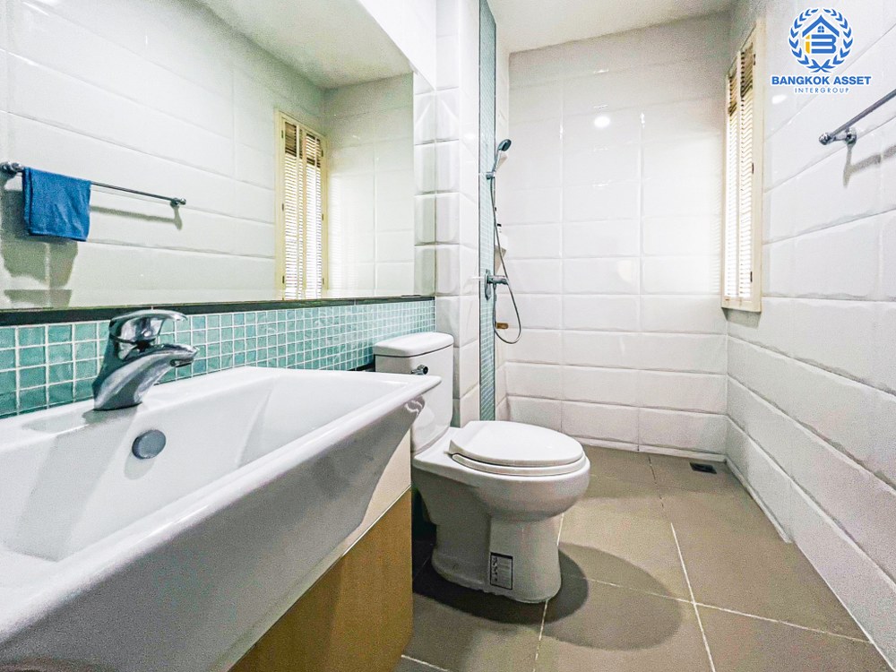 *****บ้านเดี่ยวมือสอง โครงการ บางกอก บูเลอวาร์ด พระราม5-2 หลังมุม เนื้อที่ 55.20 ตร.ว. ฟังก์ชัน 3 ห้องนอน 4 ห้องน้ำ 2 ที่จอดรถ บ้านตกเเต่งใหม่ พร้อม built-in ทั้งหลัง บนทำเลเดินทางสะดวก เชื่อมต่อถนนราชพฤกษ์ ถนนนครอินทร์ ถนนบรมราชชนนี ใกล้รถไฟฟ้าสายสีม่วง "สถานีแยกติวานนท์" จุดขึ้นทางด่วน "งามวงศ์วาน"