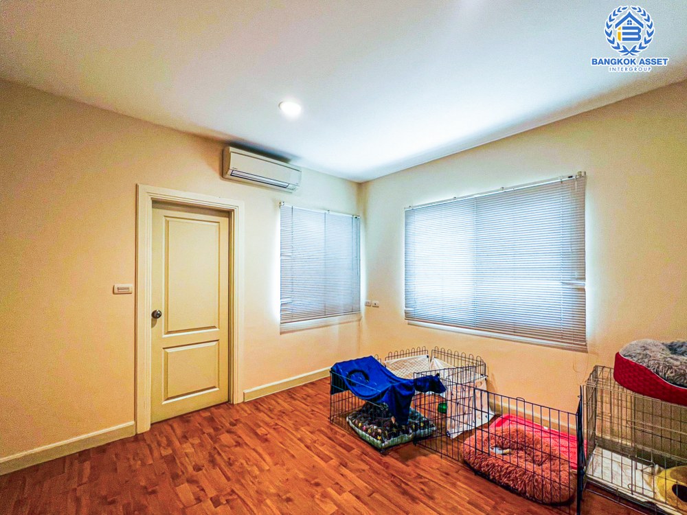 *****บ้านเดี่ยวมือสอง โครงการ บางกอก บูเลอวาร์ด พระราม5-2 หลังมุม เนื้อที่ 55.20 ตร.ว. ฟังก์ชัน 3 ห้องนอน 4 ห้องน้ำ 2 ที่จอดรถ บ้านตกเเต่งใหม่ พร้อม built-in ทั้งหลัง บนทำเลเดินทางสะดวก เชื่อมต่อถนนราชพฤกษ์ ถนนนครอินทร์ ถนนบรมราชชนนี ใกล้รถไฟฟ้าสายสีม่วง "สถานีแยกติวานนท์" จุดขึ้นทางด่วน "งามวงศ์วาน"