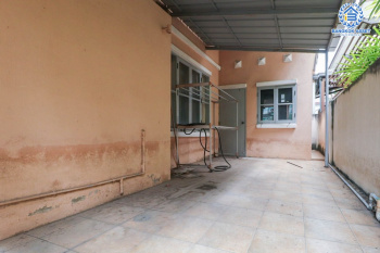 *****บ้านเดี่ยวมือสอง โครงการ บ้านภาณุ ปิ่นเกล้า-ตลิ่งชัน เนื้อที่ 57.90 ตร.ว. ฟังก์ชัน 3 ห้องนอน 3 ห้องน้ำ ที่จอดรถ 2 คัน บ้านหลังใหญ่ สภาพสสวยงาม ตั้งอยู่ใกล้ทะเลสาบส่วนกลางของหมู่บ้าน การเดินทางสะดวกสบาย เชื่อมต่อถนนกาญจนาภิเษก ใกล้รถไฟฟ้าสายสีน้ำเงิน "สถานีไฟฉาย" และทางด่วน "ศรีรัช"