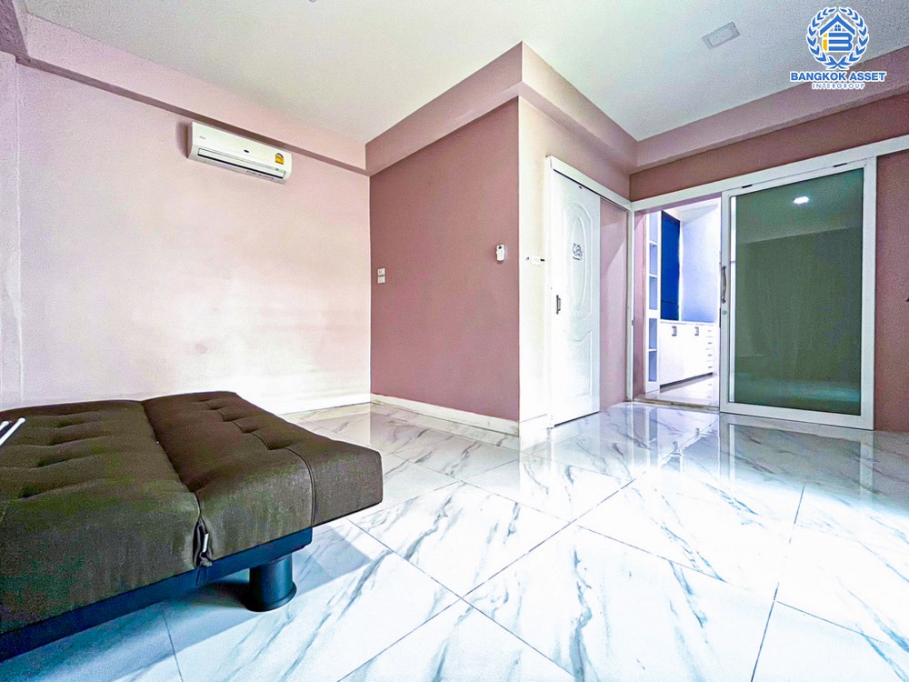 *****บ้านเดี่ยวมือสอง โครงการ นันทวดี บางศรีเมือง เนื้อที่ 77 ตร.ว. ฟังก์ชัน 4 ห้องนอน 4 ห้องน้ำ 2 ที่จอดรถ บ้านหลังใหญ่ สภาพภายในดีเยี่ยม พร้อมเข้าอยู่ บนทำเลแห่งการเดินทาง เชื่อมต่อถนนรัตนาธิเบศร์ ถนนติวานนท์ ถนนนครอินทร์ ใกล้รถไฟฟ้าสายสีม่วง "สถานีพระนั่งเกล้า" จองเลย!