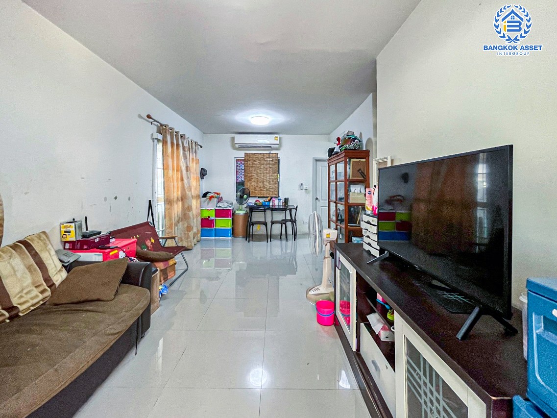 *****ทาวน์เฮ้าส์มือสองนนทบุรี โครงการ พฤกษาวิลล์28 วงแหวน-รัตนาธิเบศร์ หลังมุม เนื้อที่กว้างมากถึง 26 ตร.ว. ฟังก์ชัน 3 ห้องนอน 2 ห้องน้ำ 1 ที่จอดรถ ใกล้ส่วนกลาง บนทำเลแห่งการเดินทาง เชื่อมต่อถนนกาญจนาภิเษก ใกล้รถไฟฟ้าสายสีม่วง "สถานีตลาดบางใหญ่" และจุดขึ้นทางด่วน "กาญจนาภิเษก"