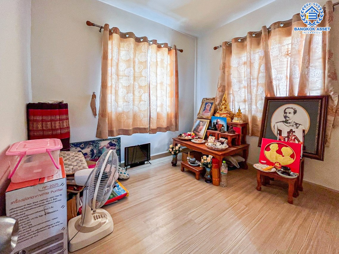 *****ทาวน์เฮ้าส์มือสองนนทบุรี โครงการ พฤกษาวิลล์28 วงแหวน-รัตนาธิเบศร์ หลังมุม เนื้อที่กว้างมากถึง 26 ตร.ว. ฟังก์ชัน 3 ห้องนอน 2 ห้องน้ำ 1 ที่จอดรถ ใกล้ส่วนกลาง บนทำเลแห่งการเดินทาง เชื่อมต่อถนนกาญจนาภิเษก ใกล้รถไฟฟ้าสายสีม่วง "สถานีตลาดบางใหญ่" และจุดขึ้นทางด่วน "กาญจนาภิเษก"