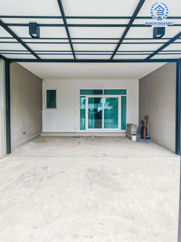 *****ทาวน์เฮ้าส์มือสอง โครงการ คาซ่าซิตี้ วัชรพล เนื้อที่ 28.80 ตร.ว. ฟังก์ชัน 3 ห้องนอน 2 ห้องน้ำ 2 ที่จอดรถ บ้านพร้อมอยู่ บนทำเลเดินทางสะดวก เชื่อมต่อถนนเพิ่มสิน ถนนจตุโชติ ถนนวัชรพล ใกล้รถไฟฟ้าสายสีเขียว "สถานีสะพานใหม่-คูคต" และจุดขึ้นทางด่วน "ฉลองรัช"