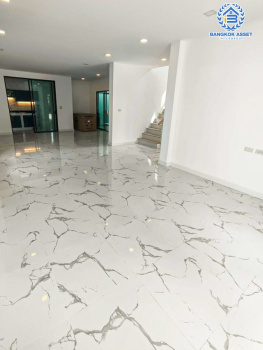 *****บ้านเดี่ยวมือสองกรุงเทพมหานคร โครงการ เดอะรักซ์ รามอินทรา-หทัยราษฎร์ หลังมุม! เนื้อที่กว้างขวางถึง 56.3 ตร.ว. ฟังก์ชัน 4 ห้องนอน 3 ห้องน้ำ 2 ที่จอดรถ สภาพใหม่ ไม่เคยเข้าอยู่ ระบบประปาพร้อมกรองน้ำดี แถมฟรี! 1 เครื่องปรับอากาศ 2 เครื่องทำน้ำอุ่น บนทำเลดี ใกล้จุดขึ้นทางด่วน "รามอินทรา" จองเลย!