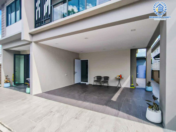 *****บ้านเดี่ยวมือสองกรุงเทพมหานคร โครงการ เดอะรักซ์ รามอินทรา-หทัยราษฎร์ หลังมุม! เนื้อที่กว้างขวางถึง 56.3 ตร.ว. ฟังก์ชัน 4 ห้องนอน 3 ห้องน้ำ 2 ที่จอดรถ สภาพใหม่ ไม่เคยเข้าอยู่ ระบบประปาพร้อมกรองน้ำดี แถมฟรี! 1 เครื่องปรับอากาศ 2 เครื่องทำน้ำอุ่น บนทำเลดี ใกล้จุดขึ้นทางด่วน "รามอินทรา" จองเลย!