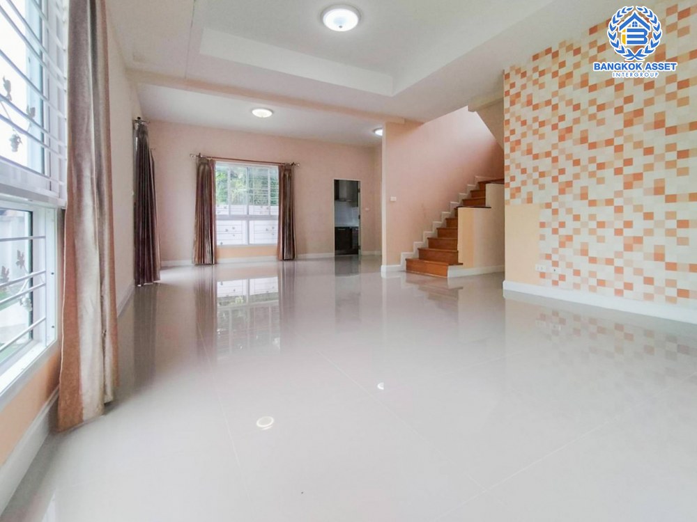 *****บ้านเดี่ยวมือสอง มณีรินทร์ เลค&พาร์ค 345 เนื้อที่ 79.60 ตร.ว. ฟังก์ชัน 3 ห้องนอน 3 ห้องน้ำ 3 ที่จอดรถ บ้านหลังใหญ่พร้อมอยู่ บนทำเลเดินทางสะดวก เชื่อมต่อถนน 345 ถนนราชพฤกษ์ ถนนศรีสมาน ใกล้โรบินสันไลฟ์สไตล์ จุดขึ้นทางด่วน "ศรีสมาน"