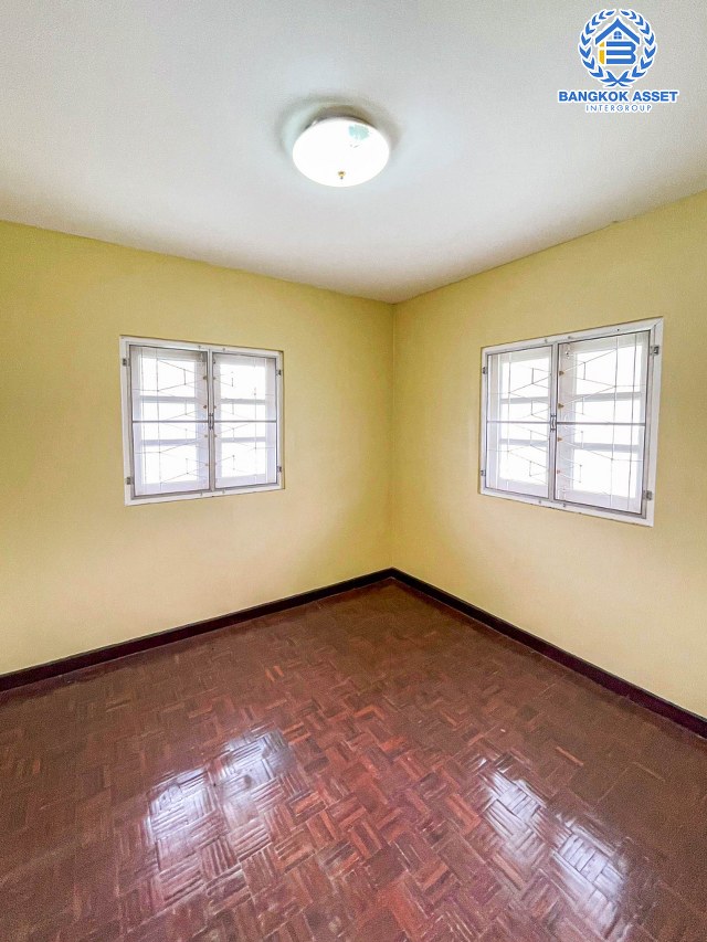 *****บ้านแฝดมือสองนนทบุรี โครงการ พฤกษา14 วัดลาดปลาดุก เนื้อที่กว้าง 36.5 ตร.ว. ฟังก์ชัน 3 ห้องนอน 2 ห้องน้ำ 1 ที่จอดรถ บ้านสภาพดี พร้อมเข้าอยู่ บนทำเลดี เชื่อมต่อถนนกาญจนาภิเษก ใกล้รถไฟฟ้าสายสีม่วง "สถานีคลองบางไผ่" บ้านแฝดในราคาไม่ถึง 3 ล้าน!