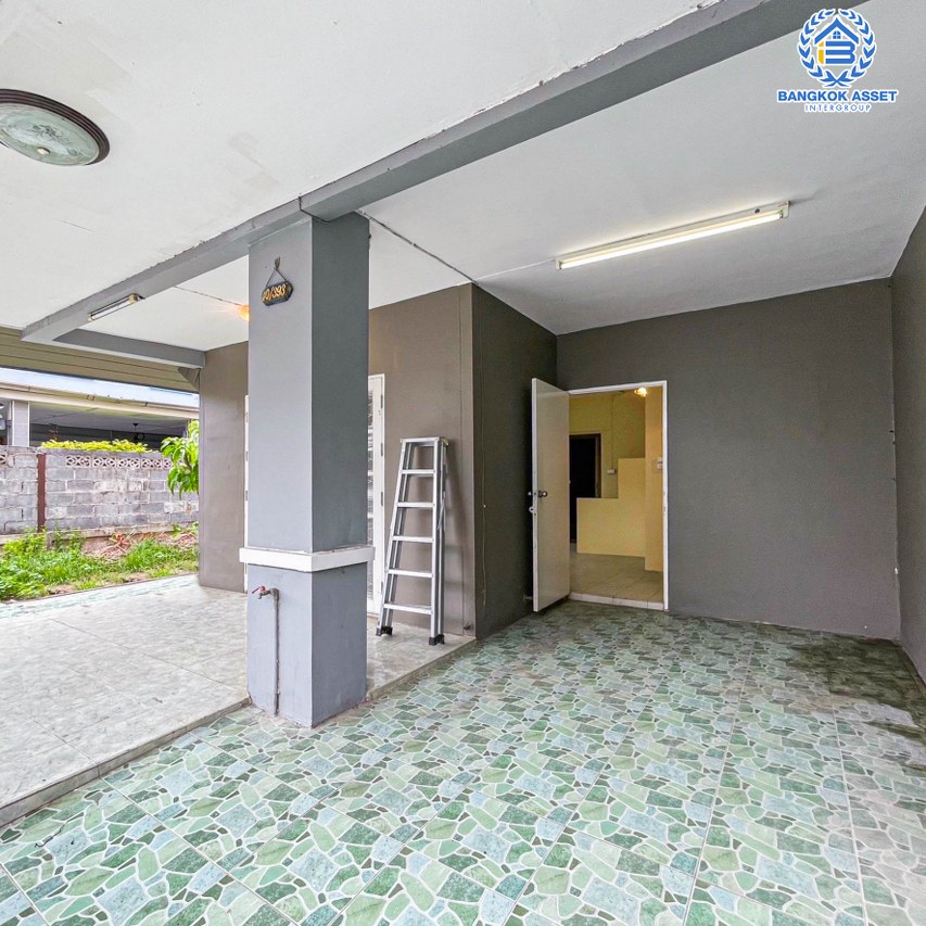 *****บ้านแฝดมือสองนนทบุรี โครงการ พฤกษา14 วัดลาดปลาดุก เนื้อที่กว้าง 36.5 ตร.ว. ฟังก์ชัน 3 ห้องนอน 2 ห้องน้ำ 1 ที่จอดรถ บ้านสภาพดี พร้อมเข้าอยู่ บนทำเลดี เชื่อมต่อถนนกาญจนาภิเษก ใกล้รถไฟฟ้าสายสีม่วง "สถานีคลองบางไผ่" บ้านแฝดในราคาไม่ถึง 3 ล้าน!