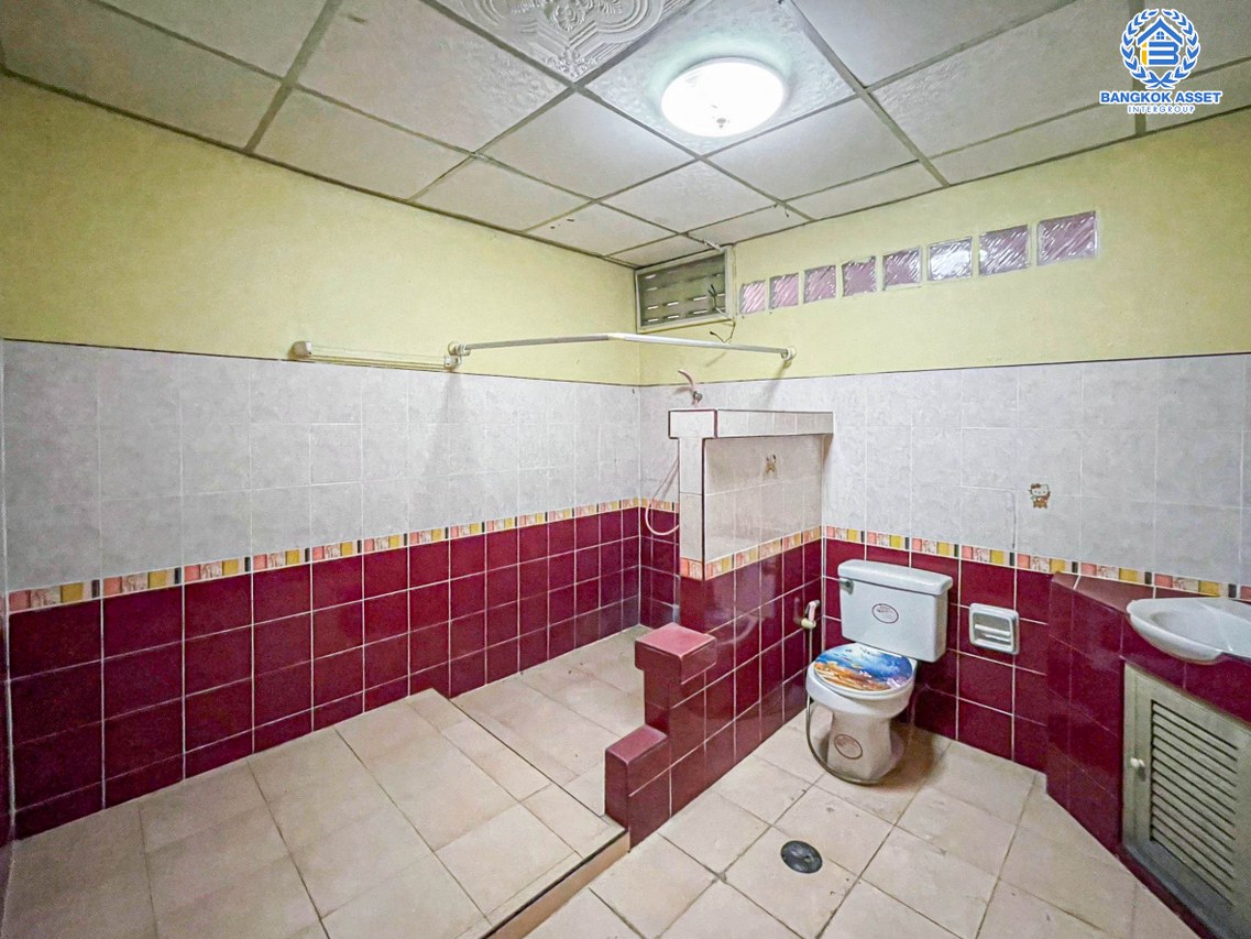 *****บ้านแฝดมือสองนนทบุรี โครงการ พฤกษา14 วัดลาดปลาดุก เนื้อที่กว้าง 36.5 ตร.ว. ฟังก์ชัน 3 ห้องนอน 2 ห้องน้ำ 1 ที่จอดรถ บ้านสภาพดี พร้อมเข้าอยู่ บนทำเลดี เชื่อมต่อถนนกาญจนาภิเษก ใกล้รถไฟฟ้าสายสีม่วง "สถานีคลองบางไผ่" บ้านแฝดในราคาไม่ถึง 3 ล้าน!