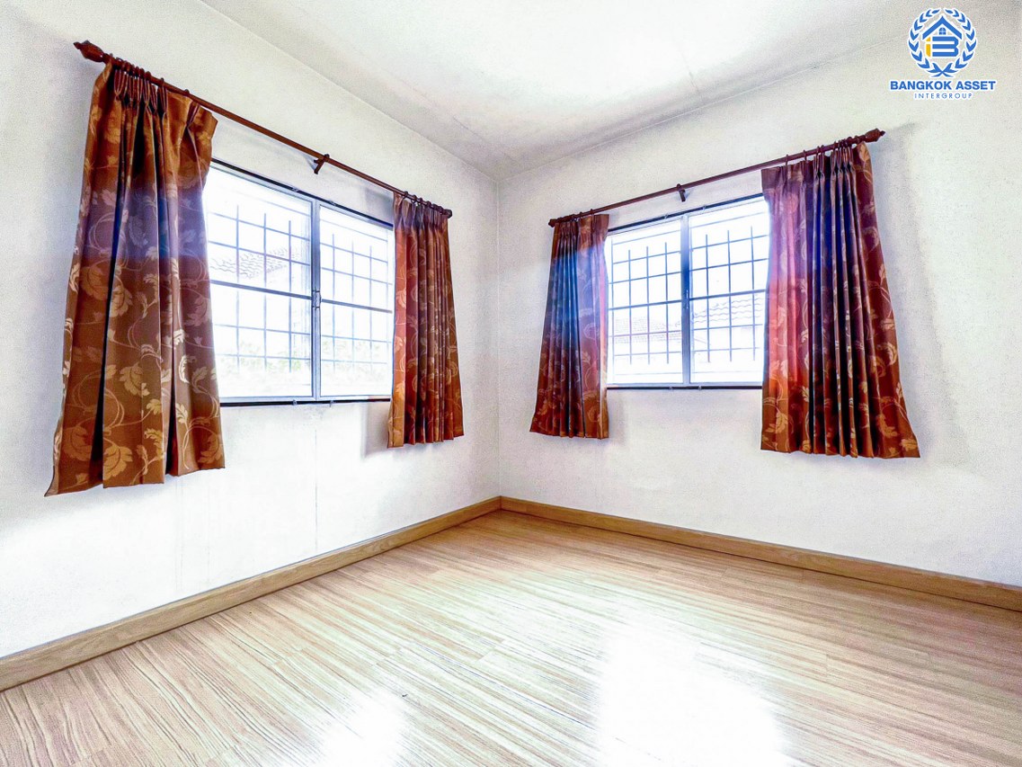 *****ทาวน์เฮ้าส์มือสองปทุมธานี โครงการ พฤกษา65/1 คลองหลวง หลังมุม! เนื้อที่กว้างถึง 24.4 ตร.ว. ฟังก์ชัน 3 ห้องนอน 2 ห้องน้ำ 1 ที่จอดรถ บ้านต่อเติมเต็ม แถมฟรี! 2 เครื่องปรับอากาศ 1 เครื่องดูดควัน ปั๊มน้ำพร้อมแทงค์น้ำ บนทำเลเข้า-ออกเมืองสะดวก เชื่อมต่อถนนพหลโยธิน ใกล้จุดขึ้นทางด่วน "ดอนเมืองโทลเวย์"