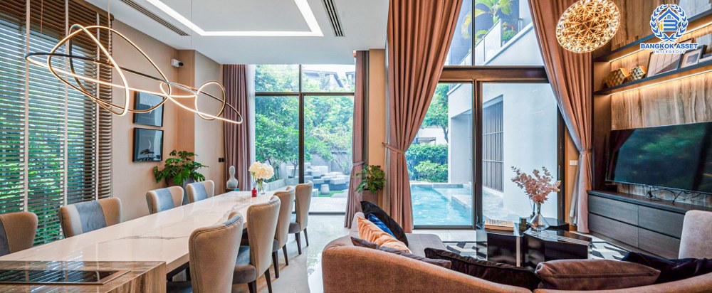 *****บ้านเดี่ยวมือสอง โครงการ เดอะ เจนทริ วิภาวดี หลังมุม จาก SC ASSET เนื้อที่ 136.90 ตร.ว. ฟังก์ชัน 5 ห้องนอน 7 ห้องน้ำ 4 ที่จอดรถ บ้านหลังใหญ่ ติดตั้งลิฟต์ในบ้าน ตกแต่งหรูหรา บนทำเลแห่งการเดินทาง เชื่อมต่อถนนพหลโยธิน ถนนรามอินทรา ถนนประเสริฐมนูกิจ ใกล้รถไฟฟ้าสายสีแดง "สถานีหลักสี่"