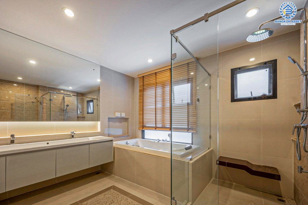 *****บ้านเดี่ยวมือสอง โครงการ เศรษฐสิริ แจ้งวัฒนะ-ประชาชื่น2 เนื้อที่ 132.60 ตร.ว. ฟังก์ชัน 5 ห้องนอน 5 ห้องน้ำ 6 ที่จอดรถ ตกแต่งเรียบหรู เฟอร์นิเจอร์ครบ พร้อมเข้าอยู่ หน้าโครงการติดถนนประชาชื่น เชื่อมต่อถนนงามวงศ์วาน รถไฟฟ้าสายสีชมพู "สถานีเมืองทองธานี" และจุดขึ้นทางด่วน "แจ้งวัฒนะ"