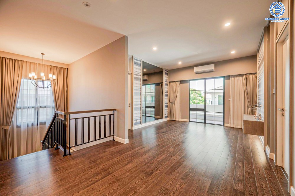 *****บ้านเดี่ยวมือสอง โครงการ เศรษฐสิริ แจ้งวัฒนะ-ประชาชื่น2 เนื้อที่ 132.60 ตร.ว. ฟังก์ชัน 5 ห้องนอน 5 ห้องน้ำ 6 ที่จอดรถ ตกแต่งเรียบหรู เฟอร์นิเจอร์ครบ พร้อมเข้าอยู่ หน้าโครงการติดถนนประชาชื่น เชื่อมต่อถนนงามวงศ์วาน รถไฟฟ้าสายสีชมพู "สถานีเมืองทองธานี" และจุดขึ้นทางด่วน "แจ้งวัฒนะ"