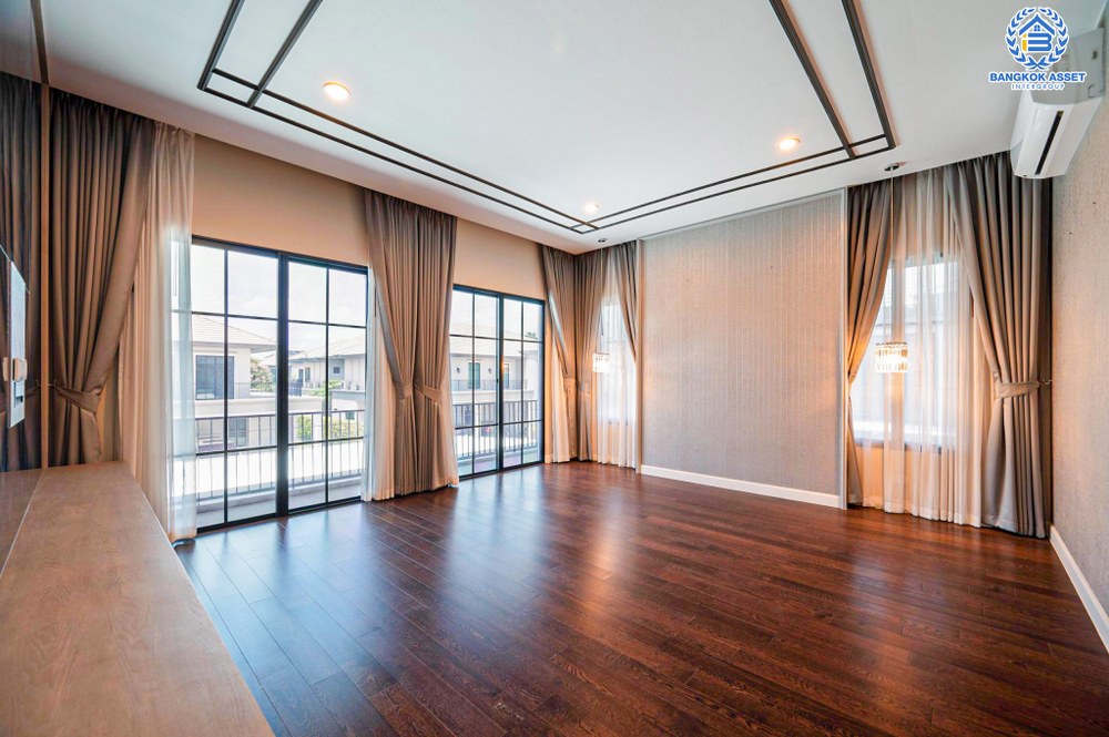 *****บ้านเดี่ยวมือสอง โครงการ เศรษฐสิริ แจ้งวัฒนะ-ประชาชื่น2 เนื้อที่ 132.60 ตร.ว. ฟังก์ชัน 5 ห้องนอน 5 ห้องน้ำ 6 ที่จอดรถ ตกแต่งเรียบหรู เฟอร์นิเจอร์ครบ พร้อมเข้าอยู่ หน้าโครงการติดถนนประชาชื่น เชื่อมต่อถนนงามวงศ์วาน รถไฟฟ้าสายสีชมพู "สถานีเมืองทองธานี" และจุดขึ้นทางด่วน "แจ้งวัฒนะ"