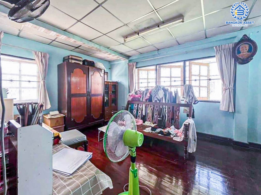 *****บ้านเดี่ยวมือสอง โครงการ เธียรสวน รามอินทรา5 เนื้อที่ 54 ตร.ว. ฟังก์ชัน 4 ห้องนอน 3 ห้องน้ำ 3 ที่จอดรถ บ้านสภาพสวย พร้อมเข้าอยู่ โครงการบนทำเลเดินทางสะดวก เชื่อมต่อถนนรามอินทรา ถนนพหลโยธิน ถนนเกษตร-นวมินทร์ ใกล้รถไฟฟ้าสายสีเขียว "สถานีสะพานใหม่" และจุดขึ้นทางด่วน "วงเเหวนตะวันออก-บางปะอิน"