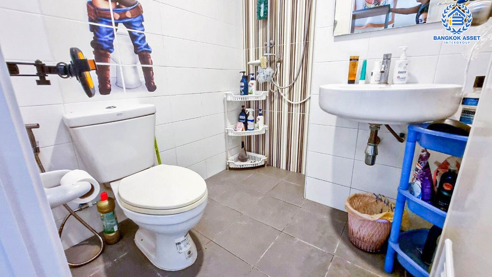 *****ทาวน์เฮ้าส์มือสอง โครงการ กัสโต้ เพชรเกษม-ทวีวัฒนา เนื้อที่ 28.70 ตร.ว. ฟังก์ชัน 4 ห้องนอน 3 ห้องน้ำ 2 ที่จอดรถ ภายในสภาพดีเยี่ยม โครงการตั้งบนทำเลเดินทางสะดวก เชื่อมต่อถนนเลียบคลองทวีวัฒนา ถนนเพชรเกษม ถนนพุทธมณฑลสาย3 ถนนบรมราชชนนี ใกล้เดอะมอลล์บางเเค