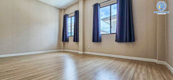 *****บ้านแฝดมือสอง ธนาฮาบิเเทต ราชพฤกษ์-สิรินทร เนื้อที่ 35.40 ตร.ว. ฟังก์ชัน 3 ห้องนอน 3 ห้องน้ำ 2 ที่จอดรถ บ้านสภาพดีเยี่ยม เหมือนใหม่พร้อมเข้าอยู่ได้มันที บนทำเลเดินทางสะดวก เชื่อมต่อถนนสิรินธร ถนนราชพฤกษ์ ถนนบรมราชชนนี ใกล้เดอะวอล์ค ราชพฤกษ์ และจุดขึ้นทางด่วน "ศรีรัช"