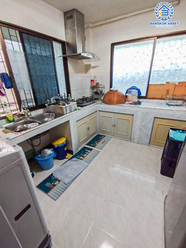 *****บ้านเดี่ยวมือสองเชียงใหม่ หมู่บ้าน บ้านเกษตรใหม่ เนื้อที่กว้างมากถึง 63 ตร.ว. ฟังก์ชัน 2 ห้องนอน 1 ห้องน้ำ แถมฟรี! 2 เครื่องปรับอากาศ บนทำเลเชื่อมต่อถนนรอบเมืองเชียงใหม่ ใกล้มหาวิทยาลัยแม่โจ้ เพียง 6 นาทีเท่านั้น! จองเลย