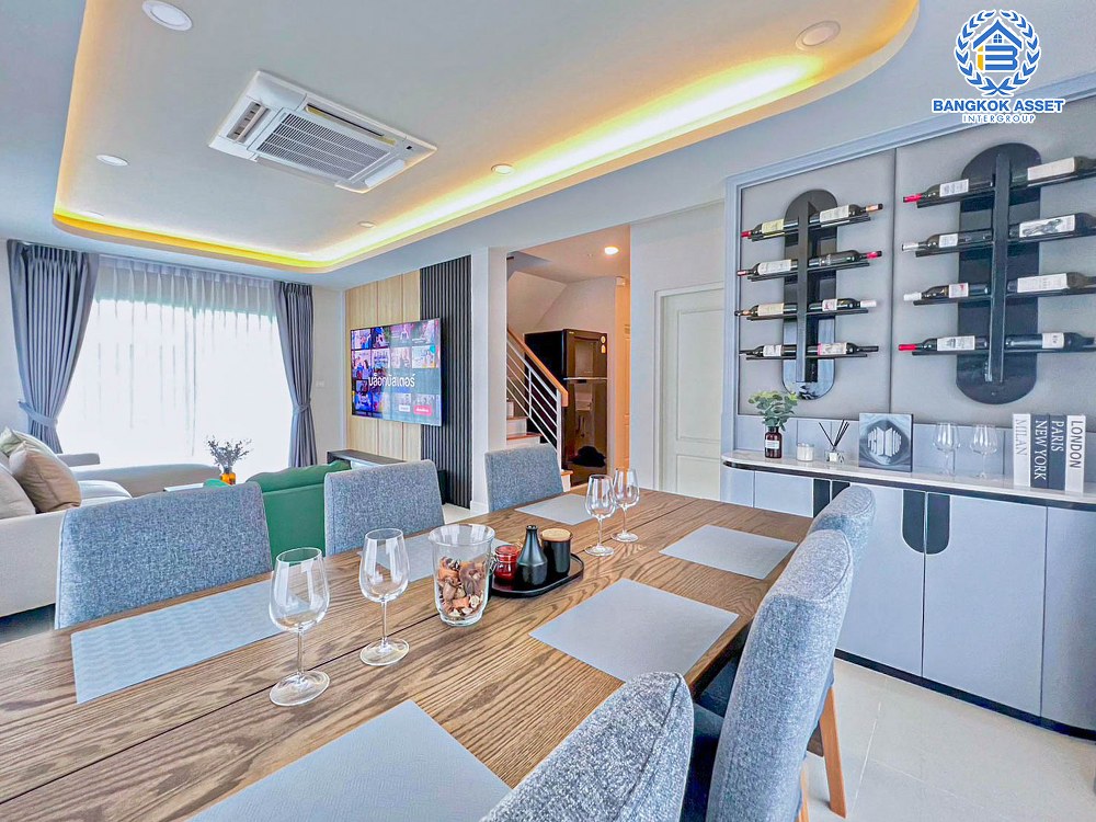 *****บ้านเดี่ยวมือสอง โครงการ เซนโทร พหลโยธิน-วิภาวดี เนื้อที่ 54.60 ตร.ว. ฟังก์ชัน 4 ห้องนอน 3 ห้องน้ำ ที่จอดรถ 2 คัน สภาพเหมือนใหม่ พร้อมเข้าอยู่ บนทำเลเดินทางสะดวกเชื่อมต่อถนนพหลโยธิน ถนนลำลูกกา ถนนสายไหม ถนนรังสิต-นครนายก ใกล้รถไฟฟ้าสายสีแดง "สถานีรังสิต" และทางด่วน "อุดรรัถยา"