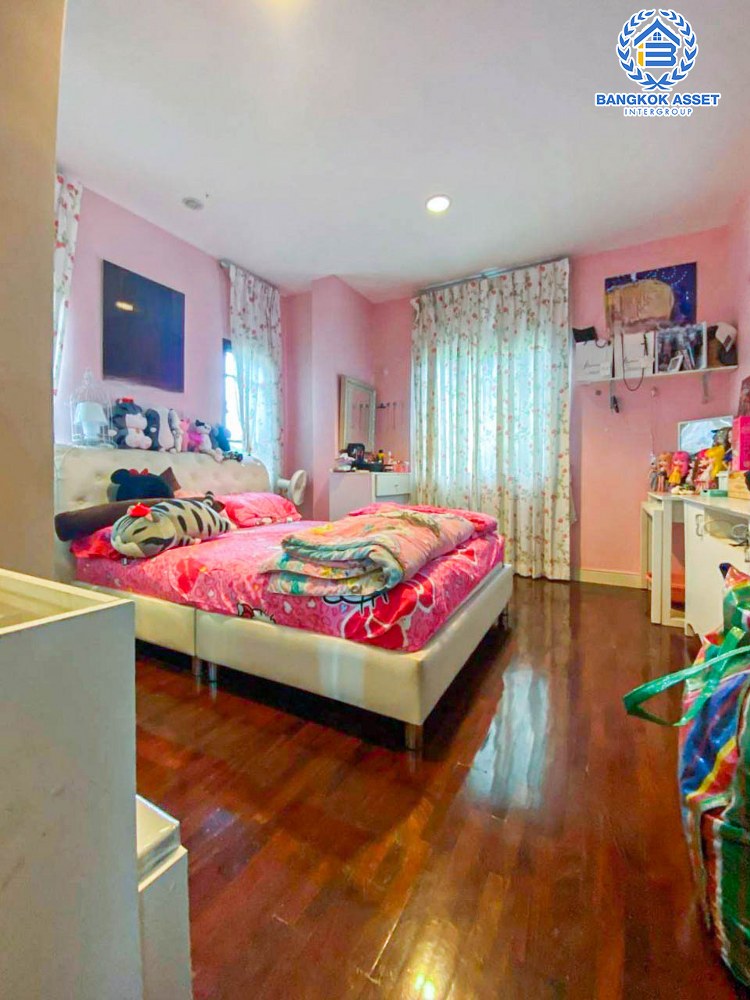 *****บ้านเดี่ยวมือสอง โครงการ เศรษฐสิริ ประชาชื่น เฟส4 เนื้อที่กว้าง 90.20 ตร.ว. ฟังก์ชัน 4 ห้องนอน 3 ห้องน้ำ 2 ที่จอดรถ พร้อมอยู่ บนทำเลเดินทางสะดวก เชื่อมต่อถนนประชาชื่น ถนนแจ้งวัฒนะ-ปากเกร็ด ถนนสามัคคี ใกล้รถไฟฟ้าสายสีม่วง "สถานีศูนย์ราชการนนทบุรี" และจุดขึ้นทางด่วน "งามวงศ์วาน"