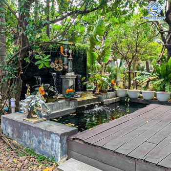 *****บ้านเดี่ยวมือสอง โครงการ เศรษฐสิริ ประชาชื่น เฟส4 เนื้อที่กว้าง 90.20 ตร.ว. ฟังก์ชัน 4 ห้องนอน 3 ห้องน้ำ 2 ที่จอดรถ พร้อมอยู่ บนทำเลเดินทางสะดวก เชื่อมต่อถนนประชาชื่น ถนนแจ้งวัฒนะ-ปากเกร็ด ถนนสามัคคี ใกล้รถไฟฟ้าสายสีม่วง "สถานีศูนย์ราชการนนทบุรี" และจุดขึ้นทางด่วน "งามวงศ์วาน"