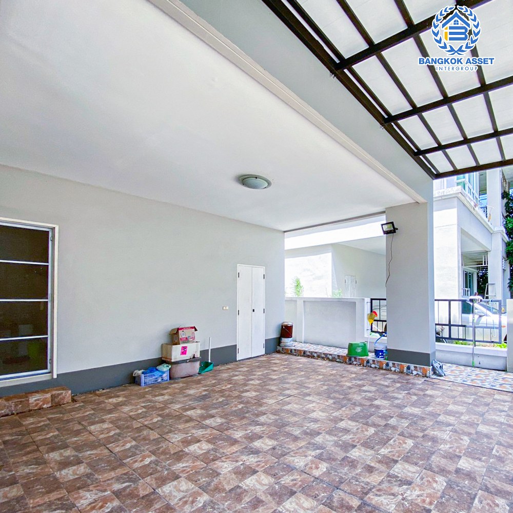 *****บ้านแฝดมือสอง โครงการ ไพร์มเพลส เดอะ กรีนเนอร์ กาญจนาภิเษก เนื้อที่ 40.50 ตร.ว. ฟังก์ชัน 3 ห้องนอน 3 ห้องน้ำ 2 ที่จอดรถ บ้านสภาพดีเยี่ยม บนทำเลเดินทางสะดวก เชื่อมต่อถนนคลองถนน ถนนแก้วอินทร์ ถนนกาญจนาภิเษก ใกล้เซ็นทรัลเวสเกต และรถไฟฟ้าสายสีม่วง "สถานีคลองบางไผ่"