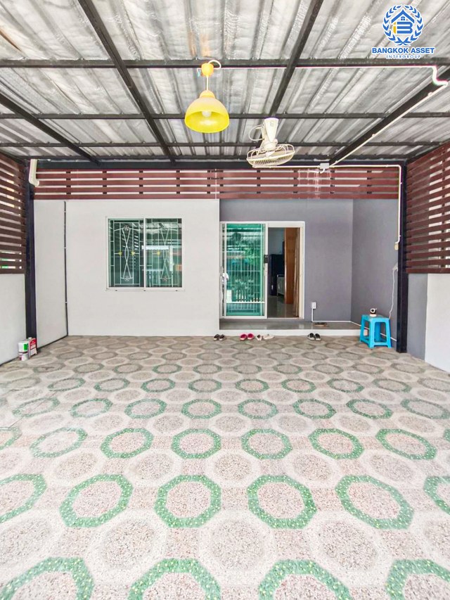 *****ทาวน์เฮ้าส์มือสองสมุทรปราการ โครงการ The color leisure บางนา-กม.10 เนื้อที่กว้าง 21.4 ตร.ว. ฟังก์ชัน 3 ห้องนอน 2 ห้องน้ำ 2 ที่จอดรถ แถมฟรี! 2 เครื่องปรับอากาศ บนทำเลเชื่อมต่อถนนบางนา-ตราด, ถนนเทพารักษ์ ใกล้สนามบินสุวรรณภูมิ และทางด่วน "บางนา-ตราด" ราคาถูกสุดในย่านนี้!