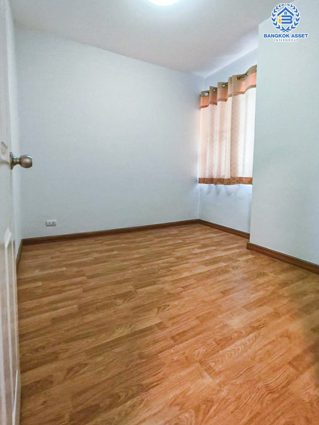 *****ทาวน์เฮ้าส์มือสองสมุทรปราการ โครงการ The color leisure บางนา-กม.10 เนื้อที่กว้าง 21.4 ตร.ว. ฟังก์ชัน 3 ห้องนอน 2 ห้องน้ำ 2 ที่จอดรถ แถมฟรี! 2 เครื่องปรับอากาศ บนทำเลเชื่อมต่อถนนบางนา-ตราด, ถนนเทพารักษ์ ใกล้สนามบินสุวรรณภูมิ และทางด่วน "บางนา-ตราด" ราคาถูกสุดในย่านนี้!