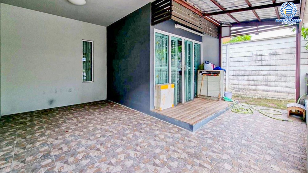 *****ทาวน์เฮ้าส์มือสอง โครงการ อารียาเดอะคัลเลอร์ เฟส5 บางนา-ตราด เนื้อที่ 29.20 ตร.ว. ฟังก์ชัน 3 ห้องนอน 2 ห้องน้ำ 1 ที่จอดรถ บ้านสภาพเหมือนใหม่ บนทำเลเดินทางสะดวก เชื่อมต่อถนนกาญจนาภิเษก(วงแหวนรอบนอก) ถนนสนามแดง เข้าในเมืองได้อย่างง่ายดายด้วยถนนสุขุมวิท113