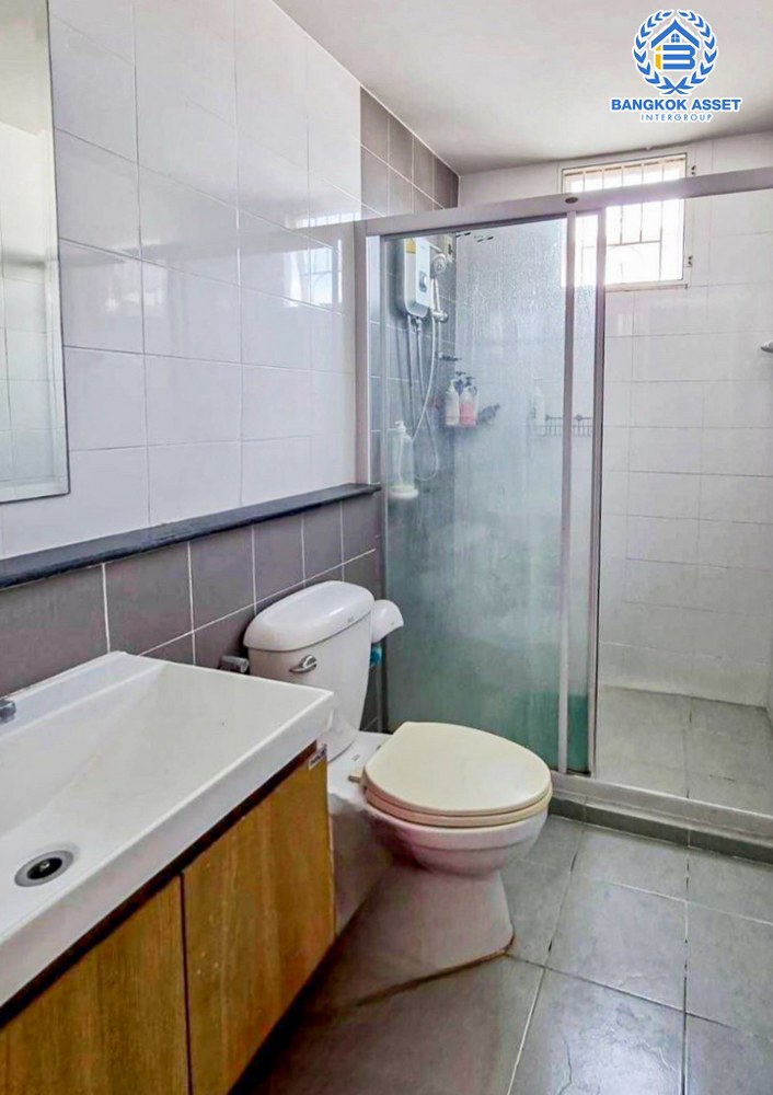 *****ทาวน์เฮ้าส์มือสอง โครงการ อารียาเดอะคัลเลอร์ เฟส5 บางนา-ตราด เนื้อที่ 29.20 ตร.ว. ฟังก์ชัน 3 ห้องนอน 2 ห้องน้ำ 1 ที่จอดรถ บ้านสภาพเหมือนใหม่ บนทำเลเดินทางสะดวก เชื่อมต่อถนนกาญจนาภิเษก(วงแหวนรอบนอก) ถนนสนามแดง เข้าในเมืองได้อย่างง่ายดายด้วยถนนสุขุมวิท113