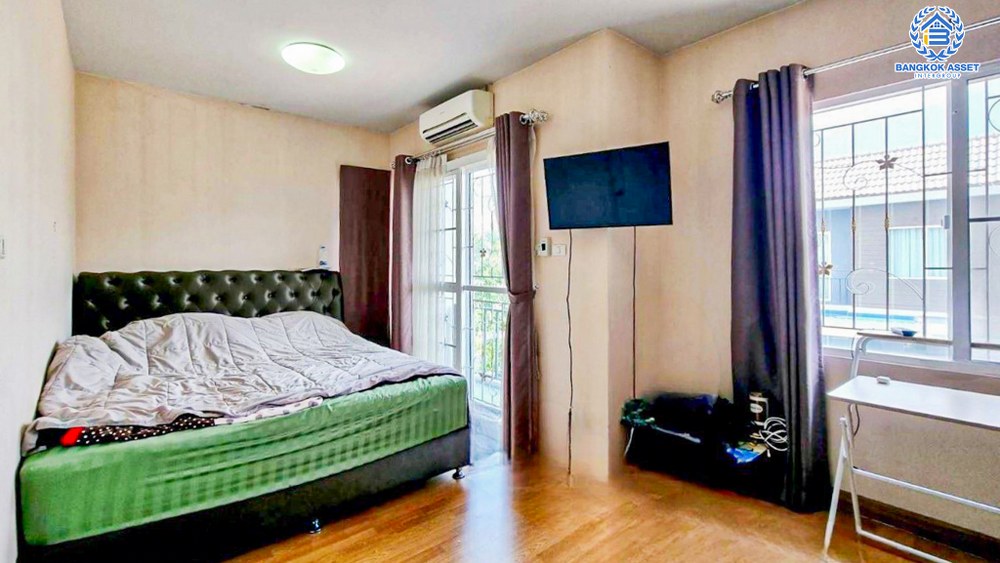 *****ทาวน์เฮ้าส์มือสอง โครงการ อารียาเดอะคัลเลอร์ เฟส5 บางนา-ตราด เนื้อที่ 29.20 ตร.ว. ฟังก์ชัน 3 ห้องนอน 2 ห้องน้ำ 1 ที่จอดรถ บ้านสภาพเหมือนใหม่ บนทำเลเดินทางสะดวก เชื่อมต่อถนนกาญจนาภิเษก(วงแหวนรอบนอก) ถนนสนามแดง เข้าในเมืองได้อย่างง่ายดายด้วยถนนสุขุมวิท113