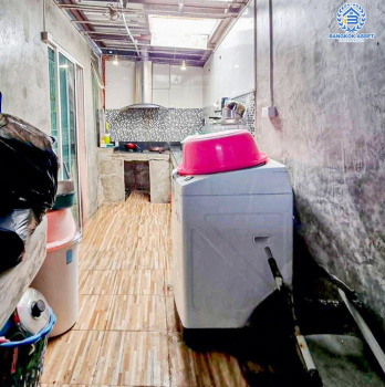 *****ทาวน์เฮ้าส์มือสอง โครงการ อารียาเดอะคัลเลอร์ เฟส5 บางนา-ตราด เนื้อที่ 29.20 ตร.ว. ฟังก์ชัน 3 ห้องนอน 2 ห้องน้ำ 1 ที่จอดรถ บ้านสภาพเหมือนใหม่ บนทำเลเดินทางสะดวก เชื่อมต่อถนนกาญจนาภิเษก(วงแหวนรอบนอก) ถนนสนามแดง เข้าในเมืองได้อย่างง่ายดายด้วยถนนสุขุมวิท113