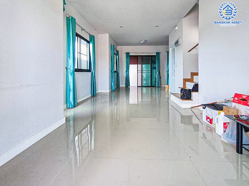 *****ทาวน์เฮ้าส์มือสอง โครงการ เดอะโมดิช ชัยพฤกษ์-วงแหวน หลังมุม เนื้อที่ 25.50 ตร.ว. ฟังก์ชัน 3 ห้องนอน 2 ห้องน้ำ 1 ที่จอดรถ พื้นที่ใช้สอยกว้างขวาง ภายในสภาพเหมือนใหม่ พร้อมเข้าอยู่ บนทำเลเดินทางสะดวกสบาย เชื่อมต่อถนนบางกรวย-ไทรน้อย ถนนราชพฤกษ์ ซอยวัดลาดปลาดุก