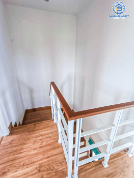 *****ทาวน์เฮ้าส์มือสอง โครงการ เดอะโมดิช ชัยพฤกษ์-วงแหวน หลังมุม เนื้อที่ 25.50 ตร.ว. ฟังก์ชัน 3 ห้องนอน 2 ห้องน้ำ 1 ที่จอดรถ พื้นที่ใช้สอยกว้างขวาง ภายในสภาพเหมือนใหม่ พร้อมเข้าอยู่ บนทำเลเดินทางสะดวกสบาย เชื่อมต่อถนนบางกรวย-ไทรน้อย ถนนราชพฤกษ์ ซอยวัดลาดปลาดุก