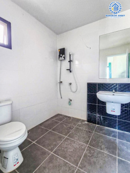 *****ทาวน์เฮ้าส์มือสอง โครงการ เดอะโมดิช ชัยพฤกษ์-วงแหวน หลังมุม เนื้อที่ 25.50 ตร.ว. ฟังก์ชัน 3 ห้องนอน 2 ห้องน้ำ 1 ที่จอดรถ พื้นที่ใช้สอยกว้างขวาง ภายในสภาพเหมือนใหม่ พร้อมเข้าอยู่ บนทำเลเดินทางสะดวกสบาย เชื่อมต่อถนนบางกรวย-ไทรน้อย ถนนราชพฤกษ์ ซอยวัดลาดปลาดุก