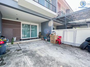 *****ทาวน์เฮ้าส์มือสอง โครงการ ศุภาลัย พรีโม่ กาญจนาภิเษก-พระราม5 เนื้อที่กว้าง 19.40 ตร.ว. ฟังก์ชัน 3 ห้องนอน 2 ห้องน้ำ 2 ที่จอดรถ บ้านสภาพเหมือนใหม่ พร้อมเข้าอยู่ บนทำเลเดินทางสะดวกสบายเข้า-ออกในเมืองง่าย เชื่อมต่อถนนรัตนาธิเบศร์ ถนนกาญจนาภิเษก ถนนบางกรวย-ไทรน้อย