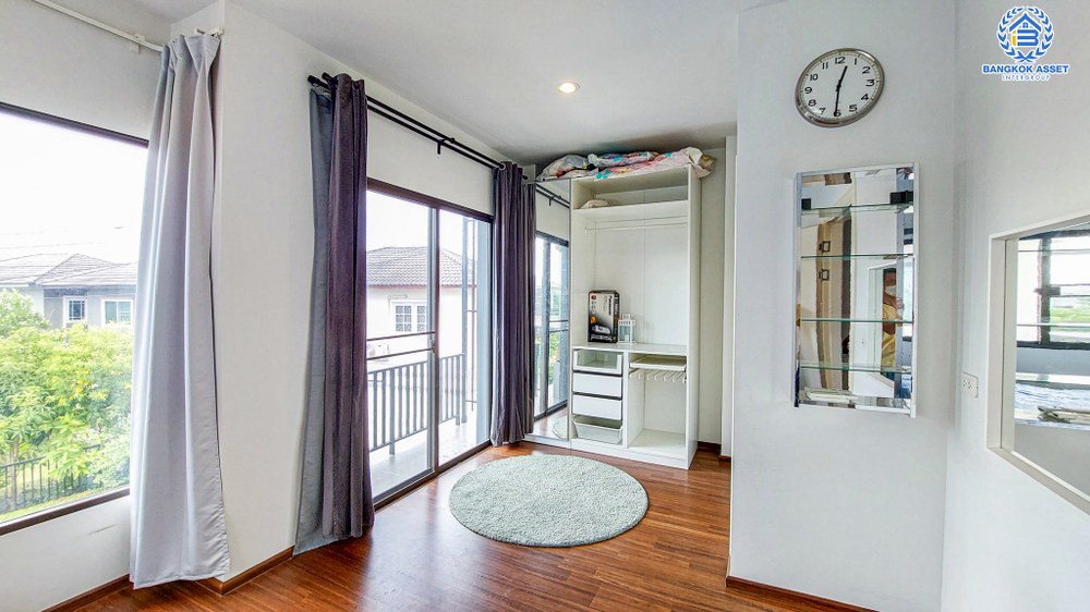 *****บ้านแฝดมือสอง โครงการ เดอะบาลานซ์ พุทธมณฑลสาย 5 เนื้อที่ 58.90 ตร.ว. ฟังก์ชัน 4 ห้องนอน 3 ห้องน้ำ 2 ที่จอดรถ บ้านสภาพดีเยี่ยม ให้ความรู้สึกเหมือนบ้านเดี่ยว บนทำเลเดินทางเข้า-ออกในเมืองสะดวก เชื่อมต่อถนนบรมราชชนนี ถนนพุทธมณฑลสาย5 ถนนเพชรเกษม จองเลย