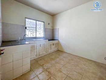 *****ทาวน์เฮ้าส์มือสองนนทบุรี โครงการ พฤกษา33 กาญจนาภิเษก เนื้อที่ 18 ตร.ว. ฟังก์ชัน 3 ห้องนอน 2 ห้องน้ำ 1 ที่จอดรถ บนทำเลแห่งการเดินทาง เชื่อมต่อถนนกาญจนาภิเษก, ถนนบ้านกล้วย-ไทรน้อย, ถนนรัตนาธิเบศร์ ใกล้รถไฟฟ้าสายสีม่วง "สถานีสถานีคลองบางไผ่" และจุดขึ้นทางด่วน "ศรีรัช"