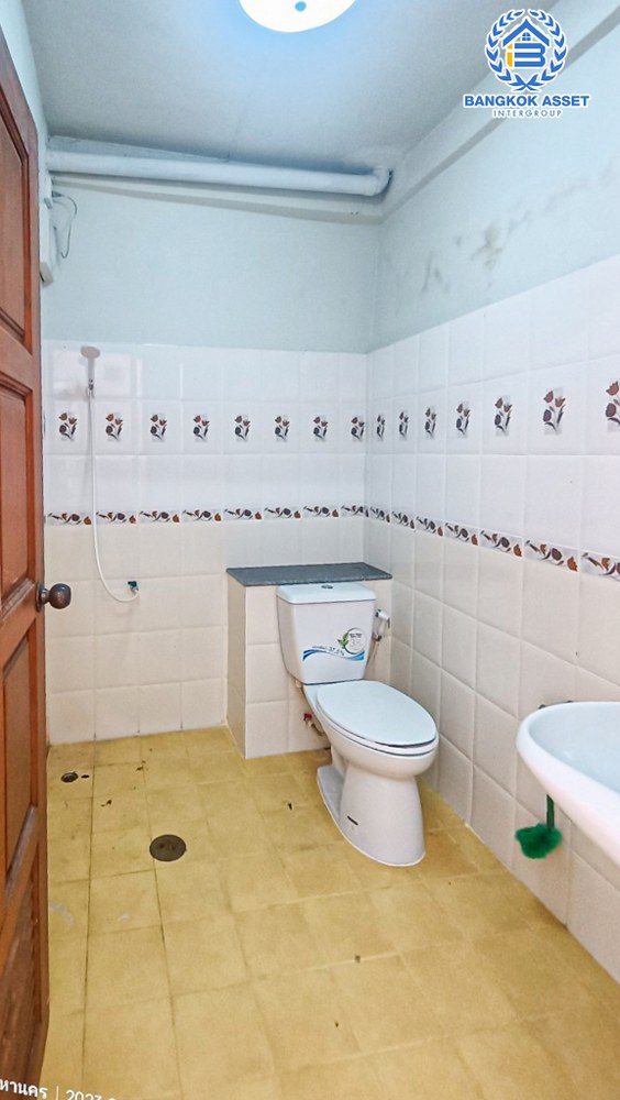 *****บ้านเดี่ยวลาดพร้าว71 ทำเลดีมาก เนื้อที่ 50 ตร.ว. ฟังก์ชัน 3 ห้องนอน 3 ห้องน้ำ บ้านสภาพดีเยี่ยม มีพื้นที่รอบบ้านกว้างขวาง บนทำเลสามารถเดินทางเข้า-ออกในเมืองสะดวก เชื่อมต่อถนนนาคนิวาส ถนนเลียบทางด่วนรามอินทราอาจณรงค์ ซอยลาดพร้าว71