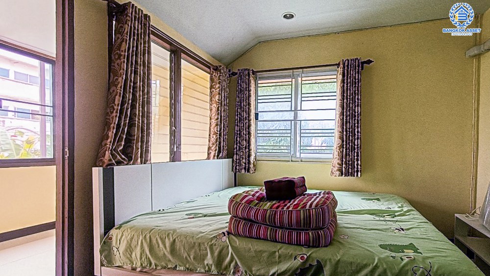 *****บ้านเดี่ยวลาดพร้าว71 ทำเลดีมาก เนื้อที่ 50 ตร.ว. ฟังก์ชัน 3 ห้องนอน 3 ห้องน้ำ บ้านสภาพดีเยี่ยม มีพื้นที่รอบบ้านกว้างขวาง บนทำเลสามารถเดินทางเข้า-ออกในเมืองสะดวก เชื่อมต่อถนนนาคนิวาส ถนนเลียบทางด่วนรามอินทราอาจณรงค์ ซอยลาดพร้าว71