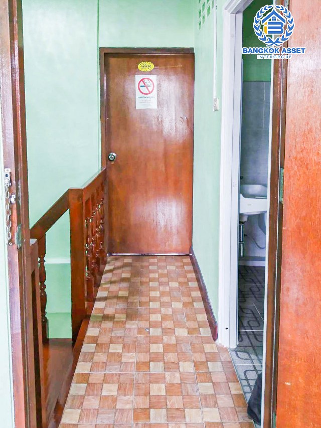 *****ทาวน์เฮ้าส์มือสองนนทบุรี หมู่บ้าน เพิ่มทรัพย์ งามวงศ์วาน 18 เเยก 3 เนื้อที่ 19 ตร.ว. ฟังก์ชัน 3 ห้องนอน 2 ห้องน้ำ 1 ที่จอดรถ แถมฟรี! 2 เครื่องปรับอากาศ บนทำเลเดินทางสะดวก ใกล้เดอะมอลล์ งามวงศ์วาน และรถไฟฟ้าสายสีม่วง "สถานีศูนย์ราชการนนทบุรี" เพียง 10 นาที