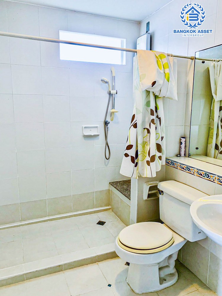 *****บ้านเดี่ยวมือสอง โครงการ พฤกษ์ลดา พุทธสาคร เนื้อที่ 53.1 ตร.ว. ฟังก์ชัน 3 ห้องนอน 3 ห้องน้ำ จอดรถได้ 2 คัน บ้านสภาพดีเยี่ยม บนทำเลเดินทางสะดวก ใกล้ The Mall บางแค และเชื่อมต่อถนนเพชรเกษม ถนนพุทธมณฑลสาย4 โครงการรถไฟฟ้าสายสีน้ำเงิน "สถานีหลักสอง" จองเลย!