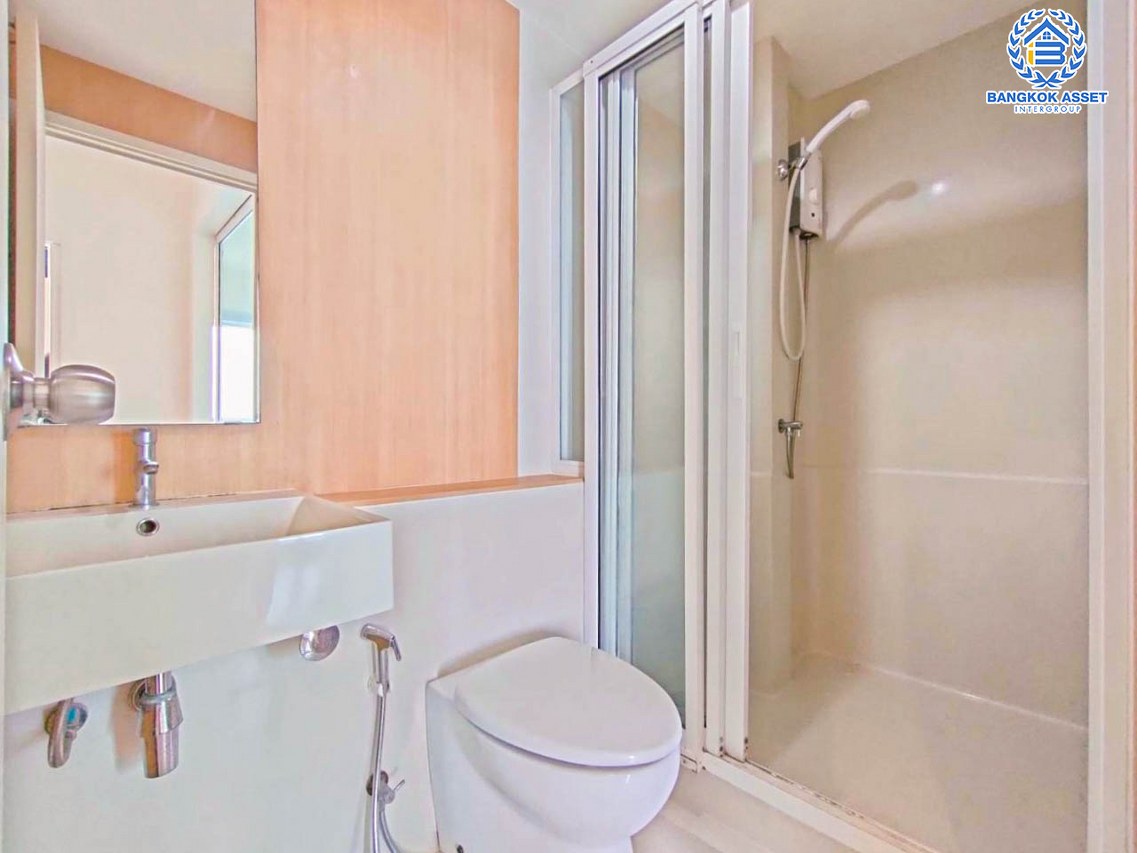 *****คอนโดมิเนียมมือสองกรุงเทพมหานคร โครงการ แอสปาย รัชดา-วงศ์สว่าง เนื้อที่ 26.12 ตร.ม. ฟังก์ชัน 1 ห้องนอน 1 ห้องน้ำ 1 ที่จอดรถ ห้องพร้อมอยู่ แถมฟรี! 1 เครื่องปรับอากาศ 1 เครื่องทำน้ำอุ่น บนทำเลติดรถไฟฟ้าสายสีม่วง "สถานีวงศ์สว่าง" ใกล้จุดขึ้นทางด่วน "ศรีรัช" จองเลย!