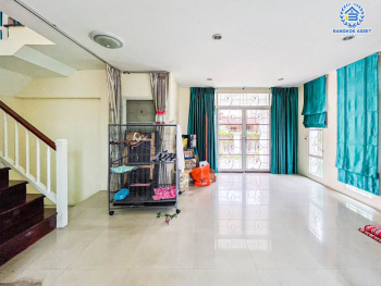 *****บ้านเดี่ยวมือสอง โครงการ ธนาสิริ รัตนาธิเบศร์ เนื้อที่ 54.40 ตร.ว. ฟังก์ชัน 3 ห้องนอน 3 ห้องน้ำ ที่จอดรถ 2 คัน ภายในสภาพสวย พร้อมเข้าอยู่อาศัย แถมฟรี! เครื่องปรับอากาศ บนทำเลเดินทางสะดวก เชื่อมต่อถนนรัตนาธิเบศร์ ถนนบางกรวย-ไทรน้อย ถนนราชพฤกษ์ ใกล้รถไฟฟ้าสายสีม่วง "สถานีบางพลู"