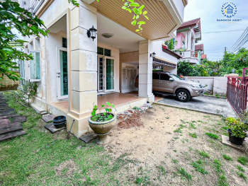 *****บ้านเดี่ยวมือสอง โครงการ ธนาสิริ รัตนาธิเบศร์ เนื้อที่ 54.40 ตร.ว. ฟังก์ชัน 3 ห้องนอน 3 ห้องน้ำ ที่จอดรถ 2 คัน ภายในสภาพสวย พร้อมเข้าอยู่อาศัย แถมฟรี! เครื่องปรับอากาศ บนทำเลเดินทางสะดวก เชื่อมต่อถนนรัตนาธิเบศร์ ถนนบางกรวย-ไทรน้อย ถนนราชพฤกษ์ ใกล้รถไฟฟ้าสายสีม่วง "สถานีบางพลู"