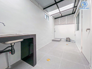 *****ทาวน์เฮ้าส์มือสองนนทบุรี โครงการ บ้านพฤกษา112 จันทร์ทองเอี่ยม เนื้อที่ 18.1 ตร.ว. ฟังก์ชัน 3 ห้องนอน 2 ห้องน้ำ 1 ที่จอดรถ บ้านพร้อมเข้าอยู่ สภาพสวย บนทำเลเดินทางสะดวก เชื่อมต่อถนนกาญจนาภิเษก ใกล้ทางด่วน "ศรีรัช" และรถไฟฟ้าสายสีม่วง "สถานีตลาดบางใหญ่" ในราคา 2 ล้านต้นๆ